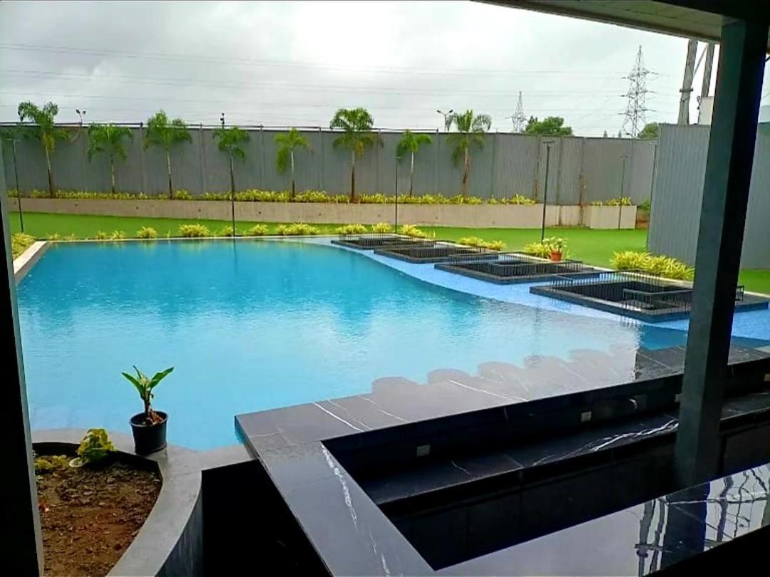The Democracy Hotel & Resorts Nashik Exterior photo
